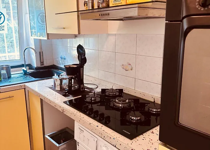 Entire 3 Bed Apartment,centrum * 热那亚