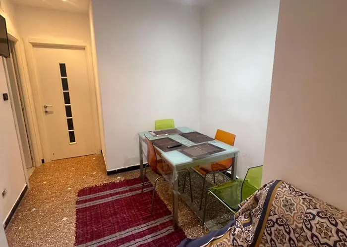 Entire 3 Bed Apartment,centrum 热那亚