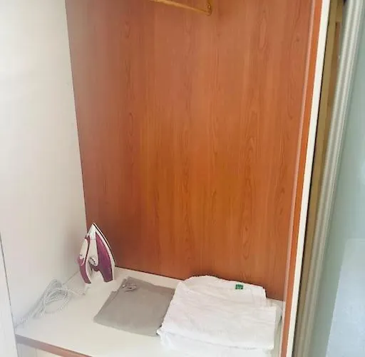 アパート Entire 3 Bed Apartment,centrum